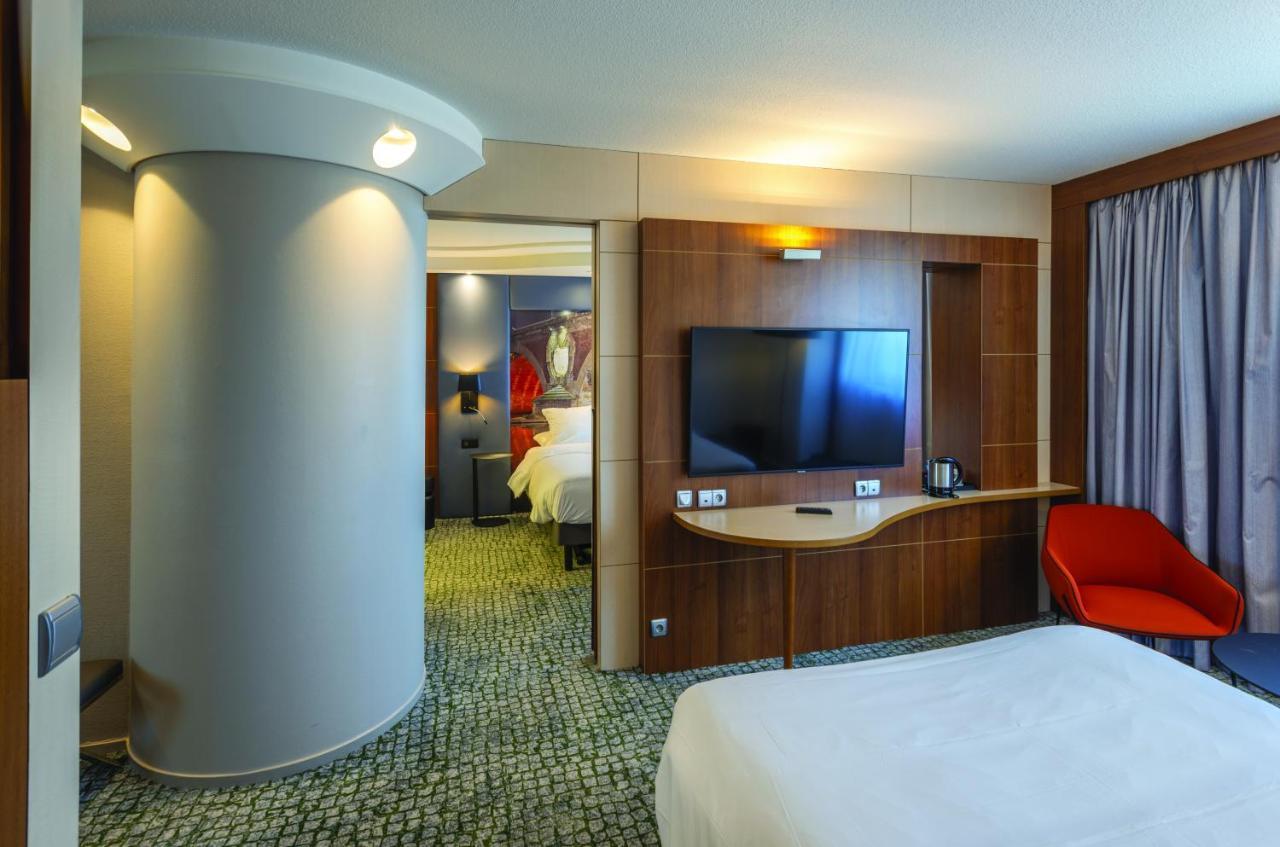 Mercure Centre Compans Hotel