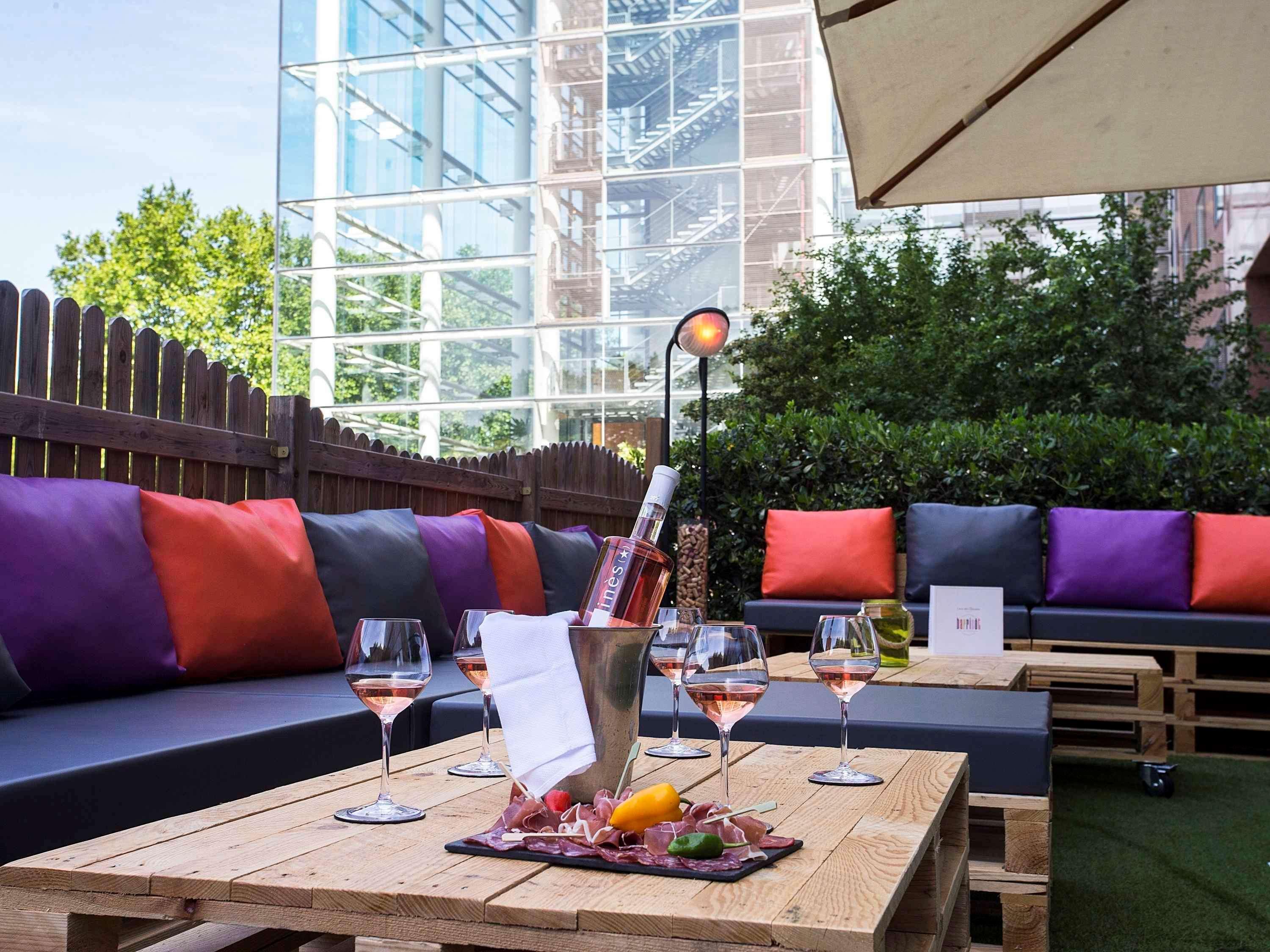 Hotel Mercure Centre Compans 4*