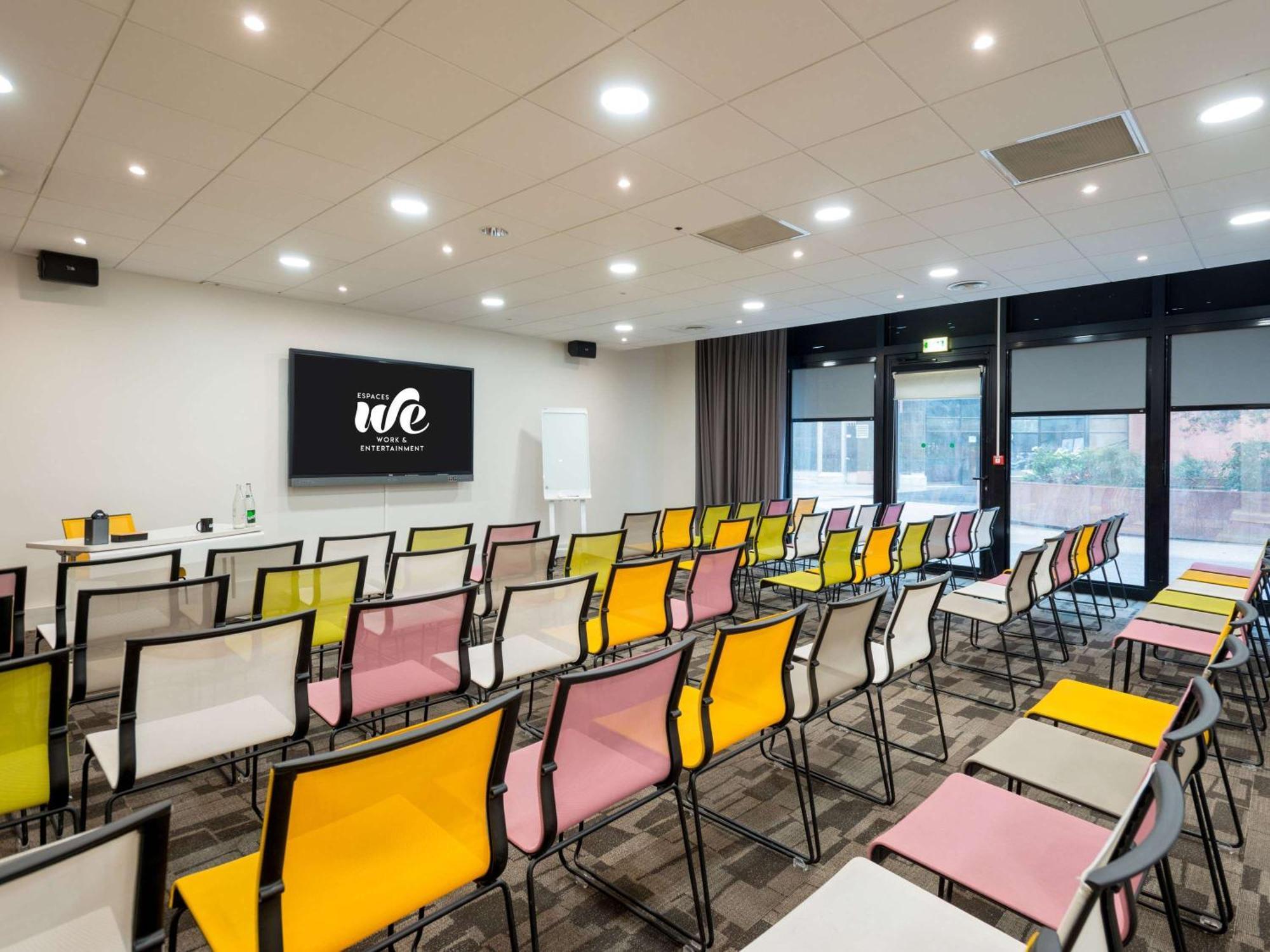 Mercure Centre Compans