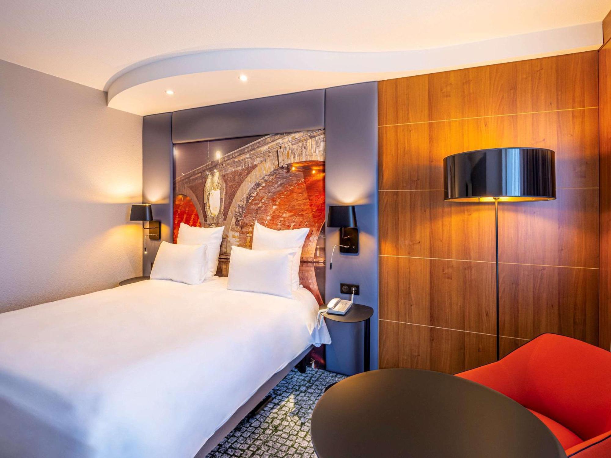 Mercure Centre Compans